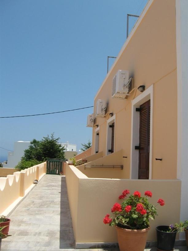Hotel Mirsini Pansion à Karterados  Extérieur photo
