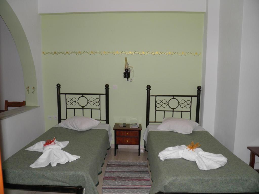 Hotel Mirsini Pansion à Karterados  Chambre photo