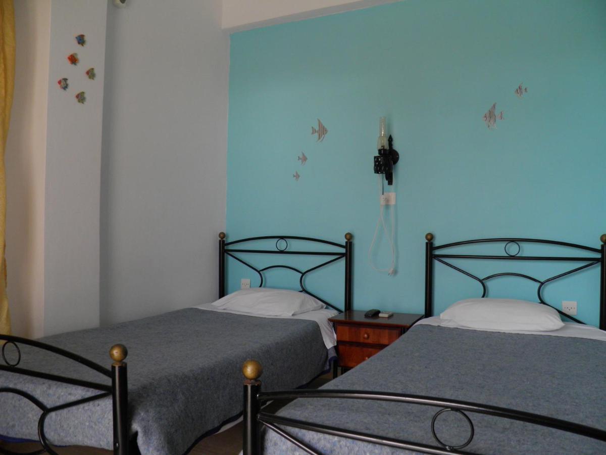 Hotel Mirsini Pansion à Karterados  Extérieur photo